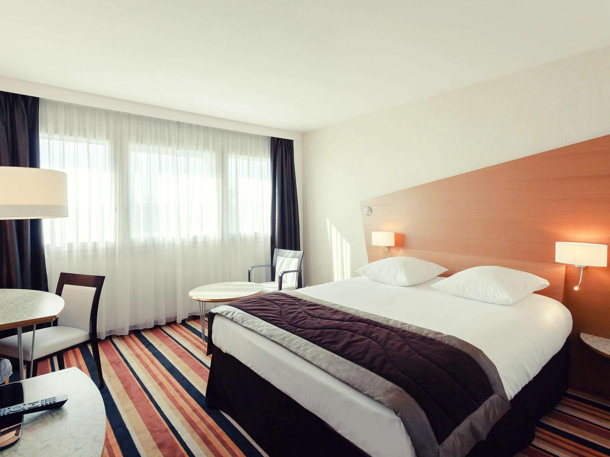 Mercure Orleans Centre Bords De Loire Exterior photo
